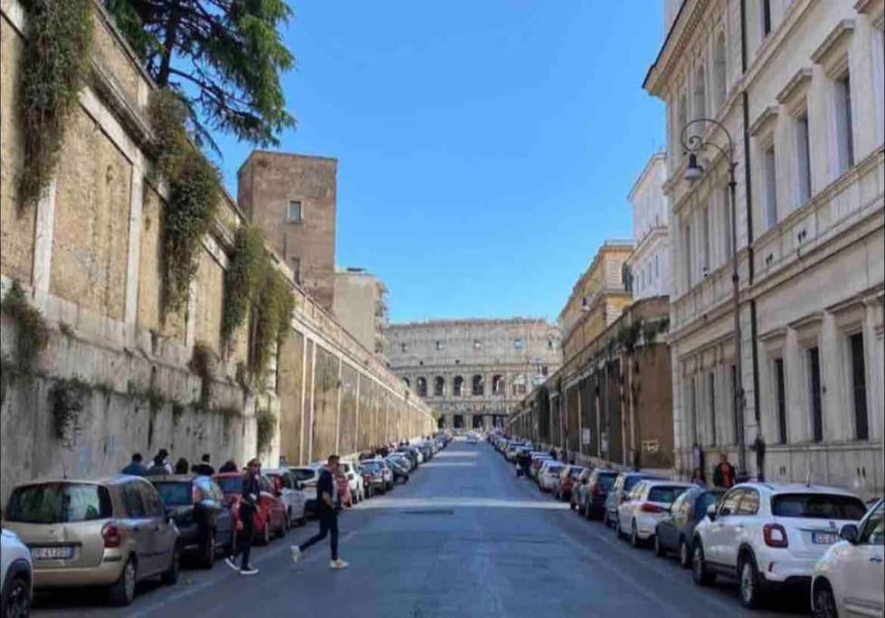 Colosseum Charming Stay Rome Exterior photo